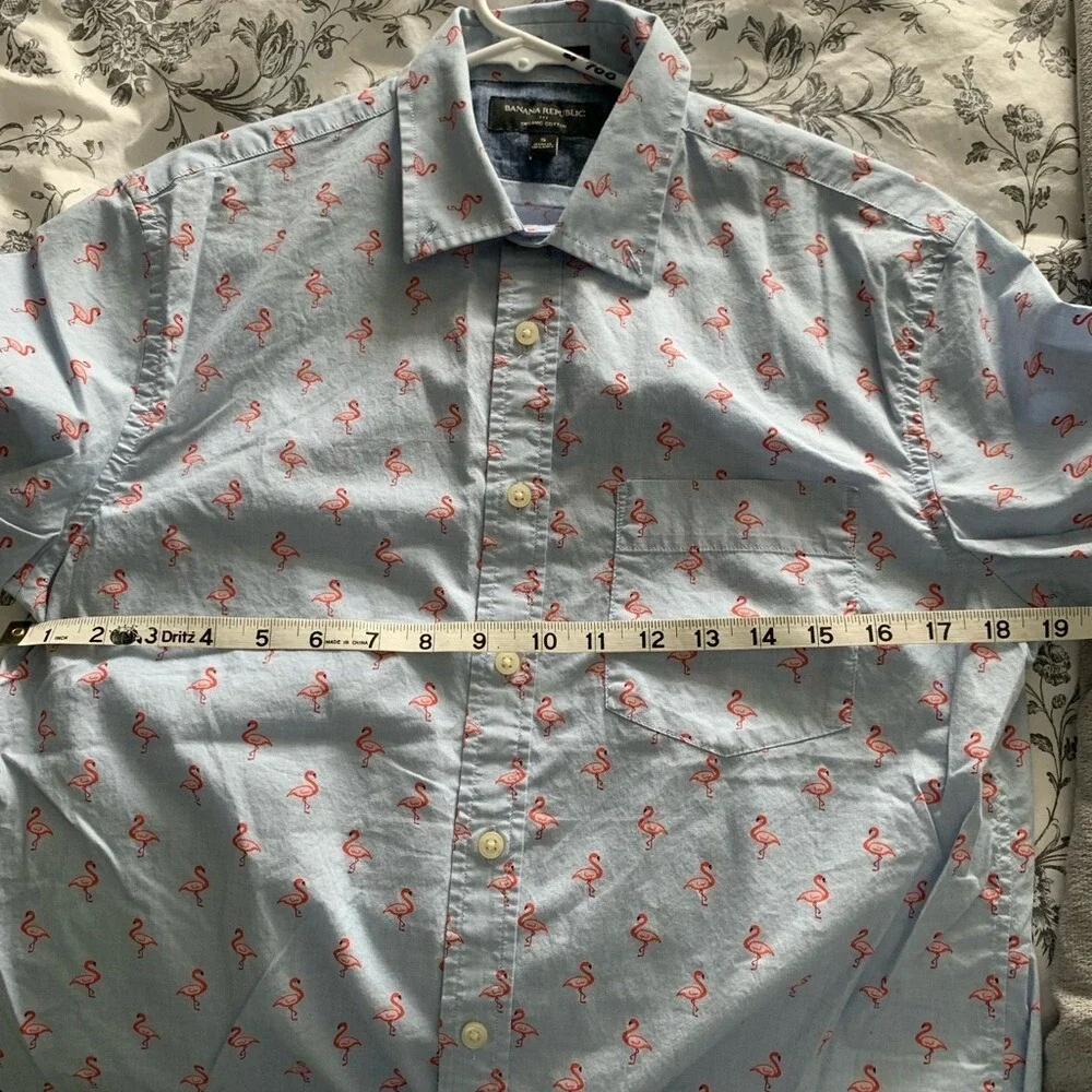 Banana Republic Men's Light Blue Pink Small‎ Flamingo Shirt Beach Preppy Casual